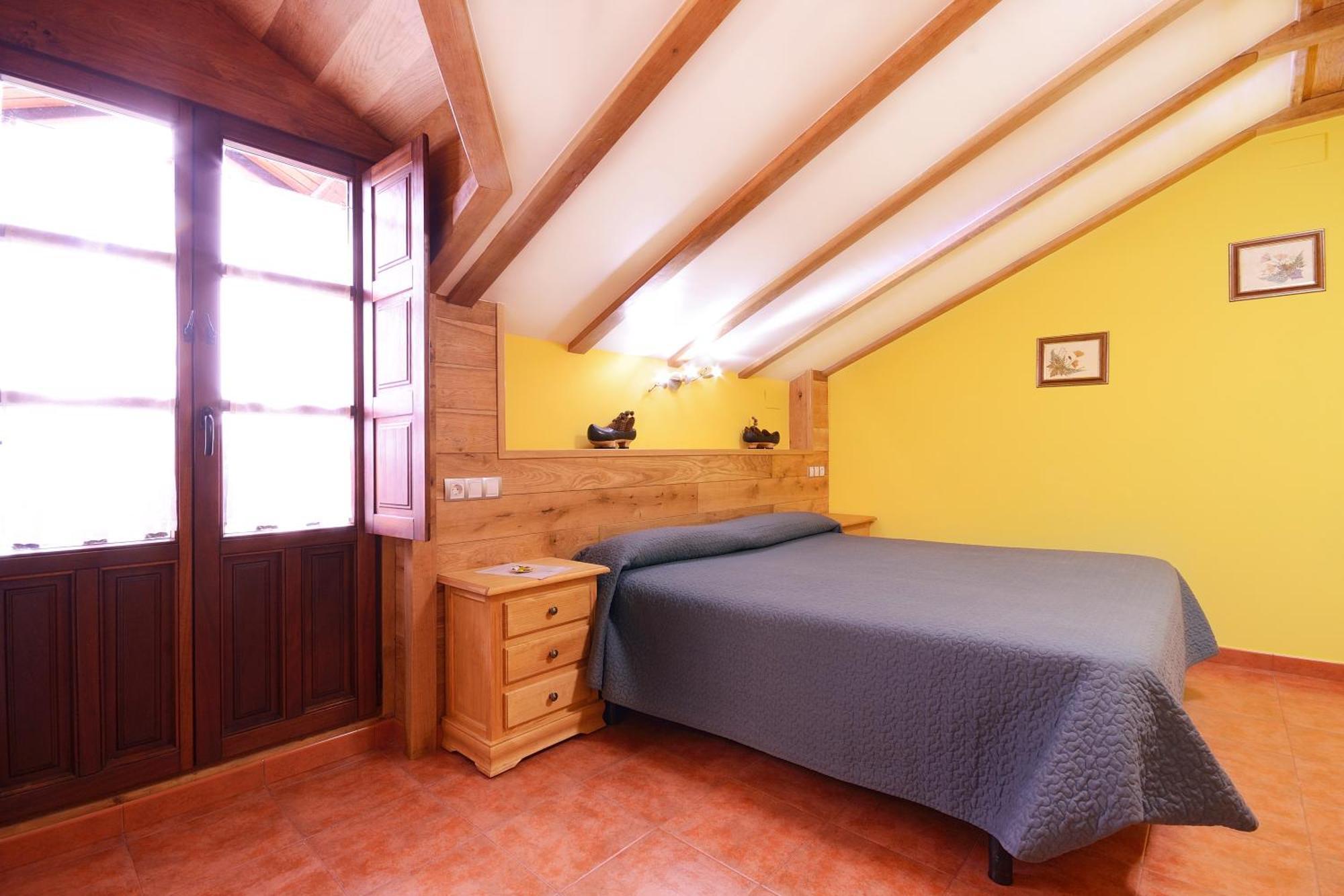 Posada Casa Rosalia Кастро-Урдиалес Экстерьер фото