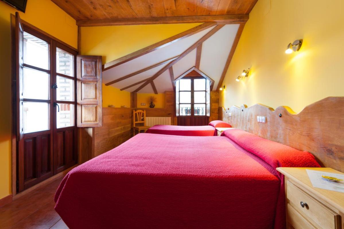 Posada Casa Rosalia Кастро-Урдиалес Экстерьер фото