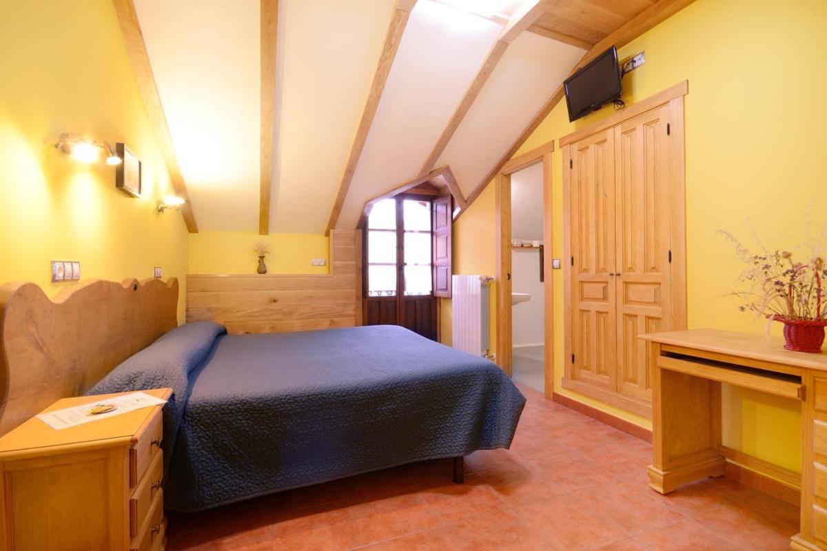 Posada Casa Rosalia Кастро-Урдиалес Экстерьер фото