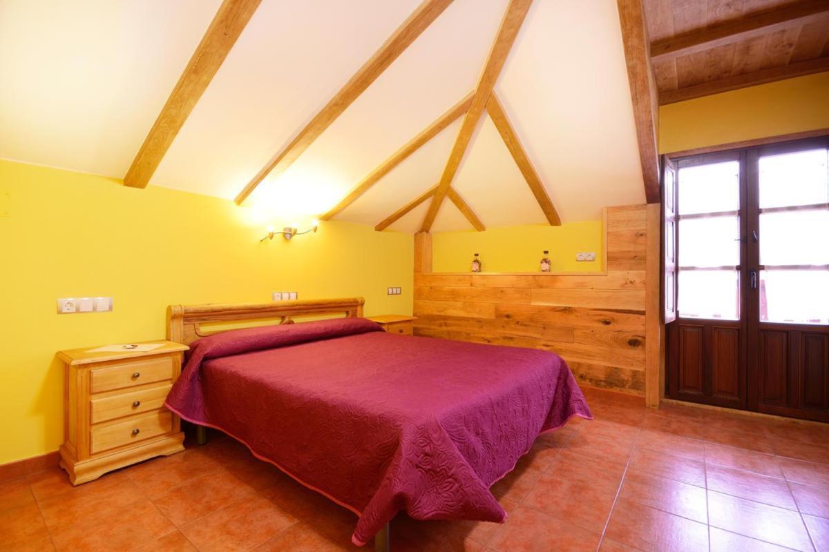 Posada Casa Rosalia Кастро-Урдиалес Экстерьер фото
